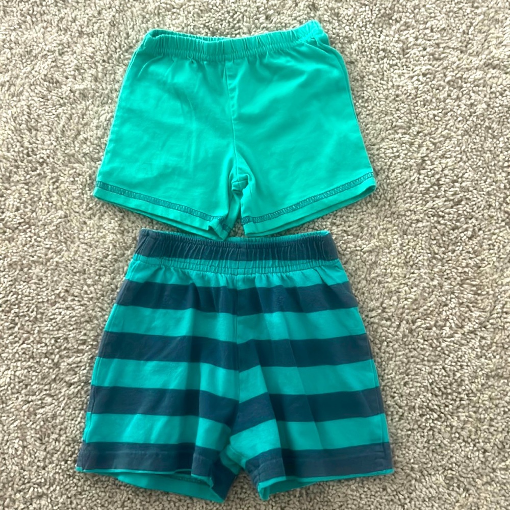 Boys shorts 6-9 months